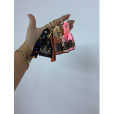 Breloc-accesoriu din silicon model Poseta deosebita,...