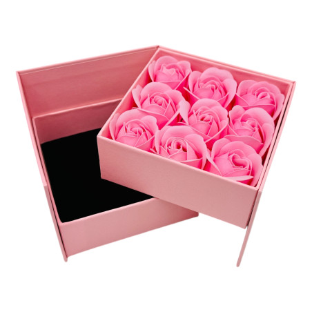 Aranjament floral,Cutie Cadou Premium cu 9 Trandafir de Sapun, Compartiment și Punguta Asortata, 11,5x11,5x9,5 cm ENGROS