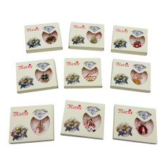 Brosa Martisor in cutiuta cu floricele si diamant, modele...