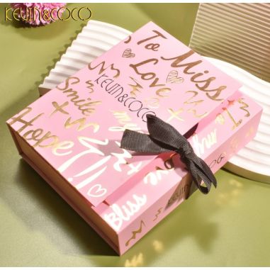 Set cosmetice Kevin&Coco, 4 Lip gloss, paleta farduri 40 culori nuante nude / rose, cutie cadou, Fara Sulfati, Pudra Compacta, C