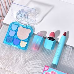 Set 3 Produse de Machiaj, KEVIN &amp; COCO, Ice Blue Bear, 6 culori, 15.5 x 13 x 3.4 cm
