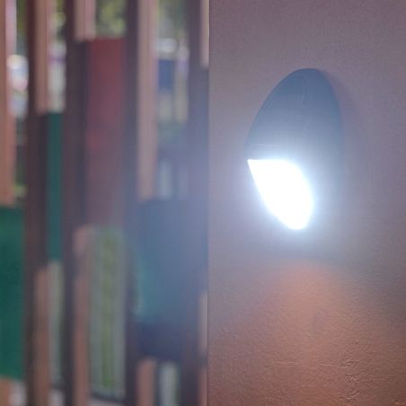 Aplica solara LED pentru perete Flippy, in forma ovala, 10 LED-uri, lumina puternica, IP65, 12 x 7.5 cm, 1.2 V, 300 mAh, autonom