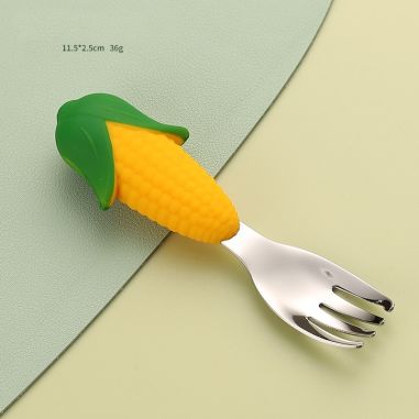 Set diversificare bebelusi Flippy, din silicon, 23.5 x 12.5 cm, 1 farfurie compartimentata in forma de porumb, lingurita si furc