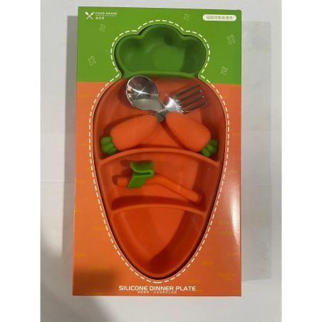 Set diversificare bebelusi Flippy, din silicon, 23.5 x 12.5 cm, 1 farfurie compartimentata in forma de morcov, lingurita si furc