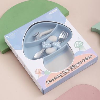 Set diversificare bebelusi Flippy, din silicon, 18 x 19.5 cm, 1 farfurie compartimentata in formade ciuperca, lingurita si furcu