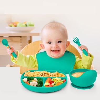 Set 5 piese diversificare bebelusi si copii din silicon Flippy, baveta, farfurie compartimentata cu ventuza, bol cu ventuza, tac