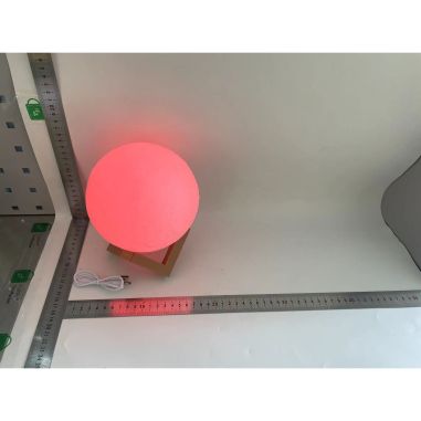 Lampa de veghe luna 3D Moon Light, lumina multicolora cu LED, 7 culori ,schimbare culoare prin atingere,, alimentare baterii, fa