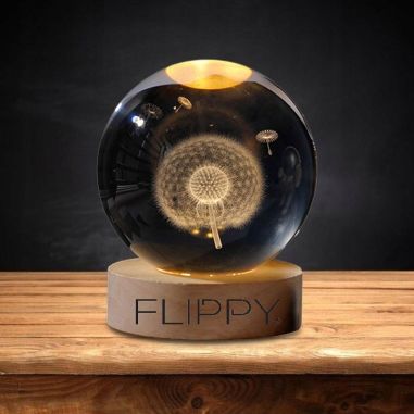 Lampa LED Decorativa, Flippy, cu Bila de Cristal cu Diametru 6cm, Model Papadie 3D, Alimentare USB, Suport din Lemn, Lumina Alb 